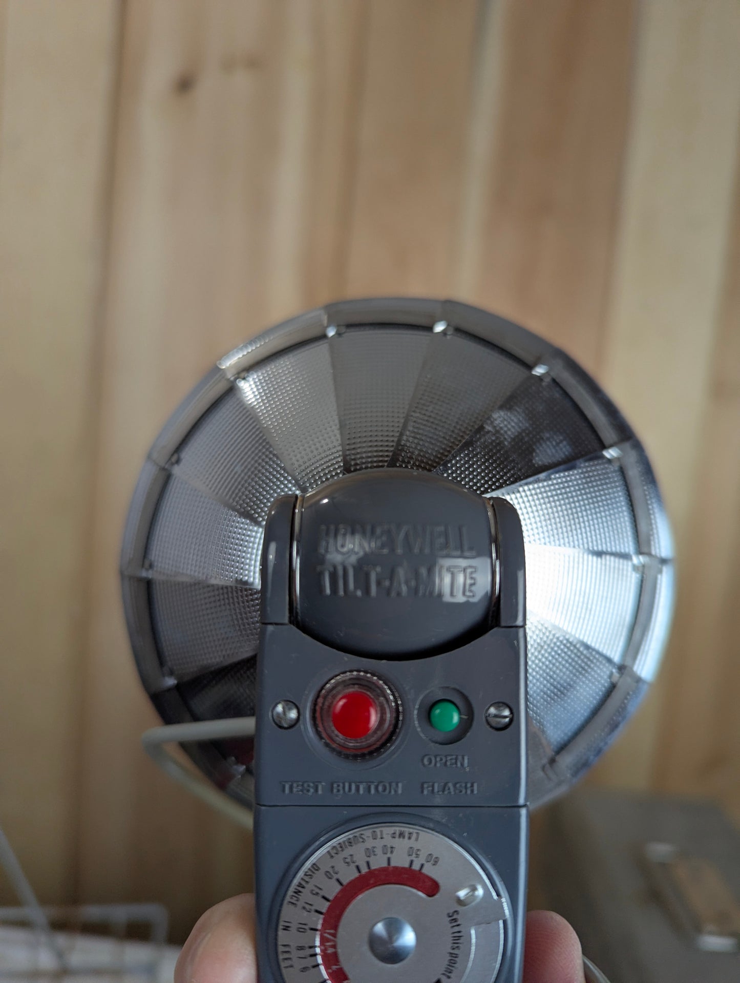 1950’s Honeywell Tilt-a-mite Collapsible Flash in Case - view 6