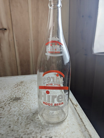 1950s 30oz Hires Root Beer Clear Glass ACL Soda Bottle