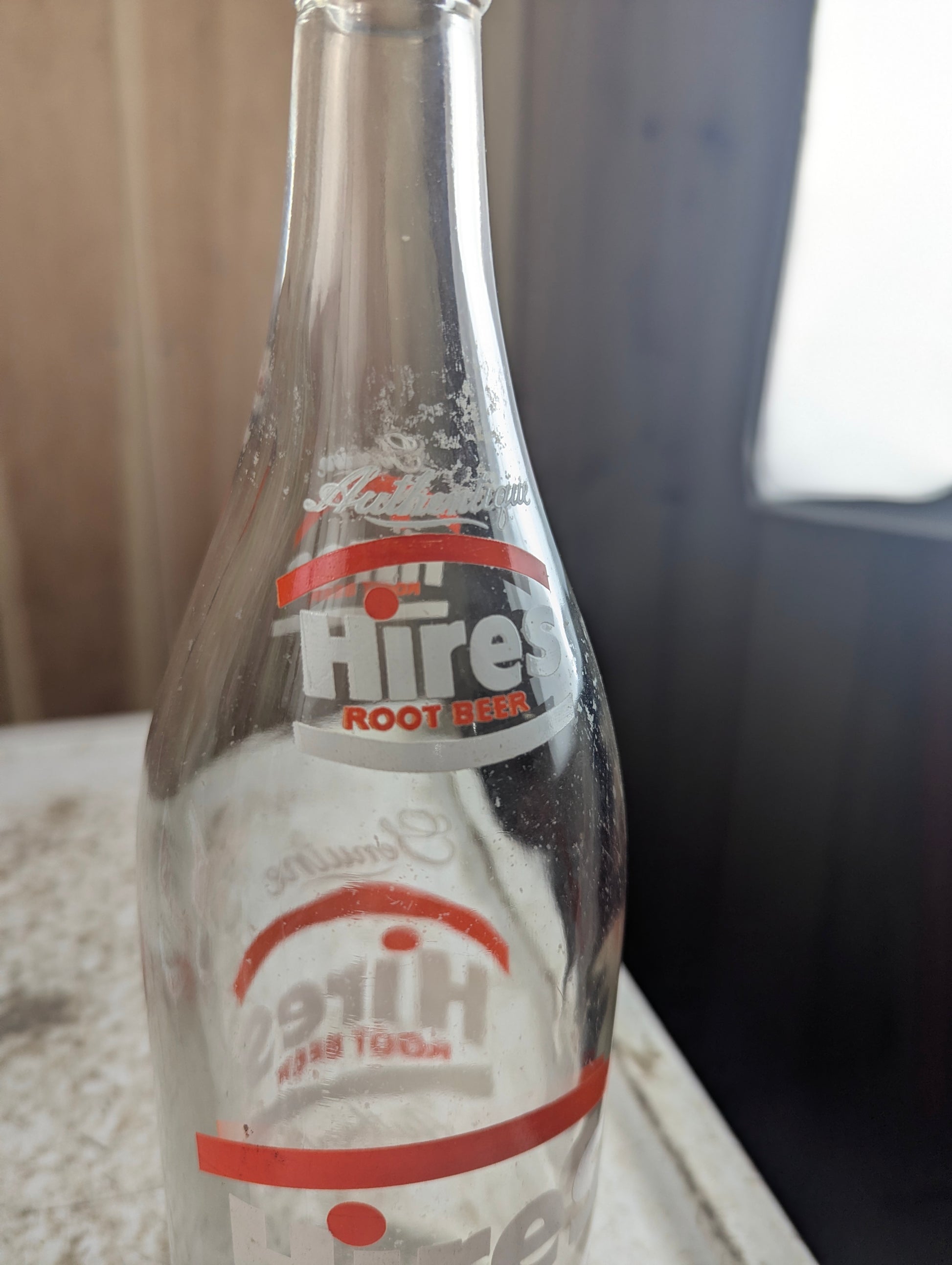 1950s 30oz Hires Root Beer Clear Glass ACL Soda Bottle - view 3