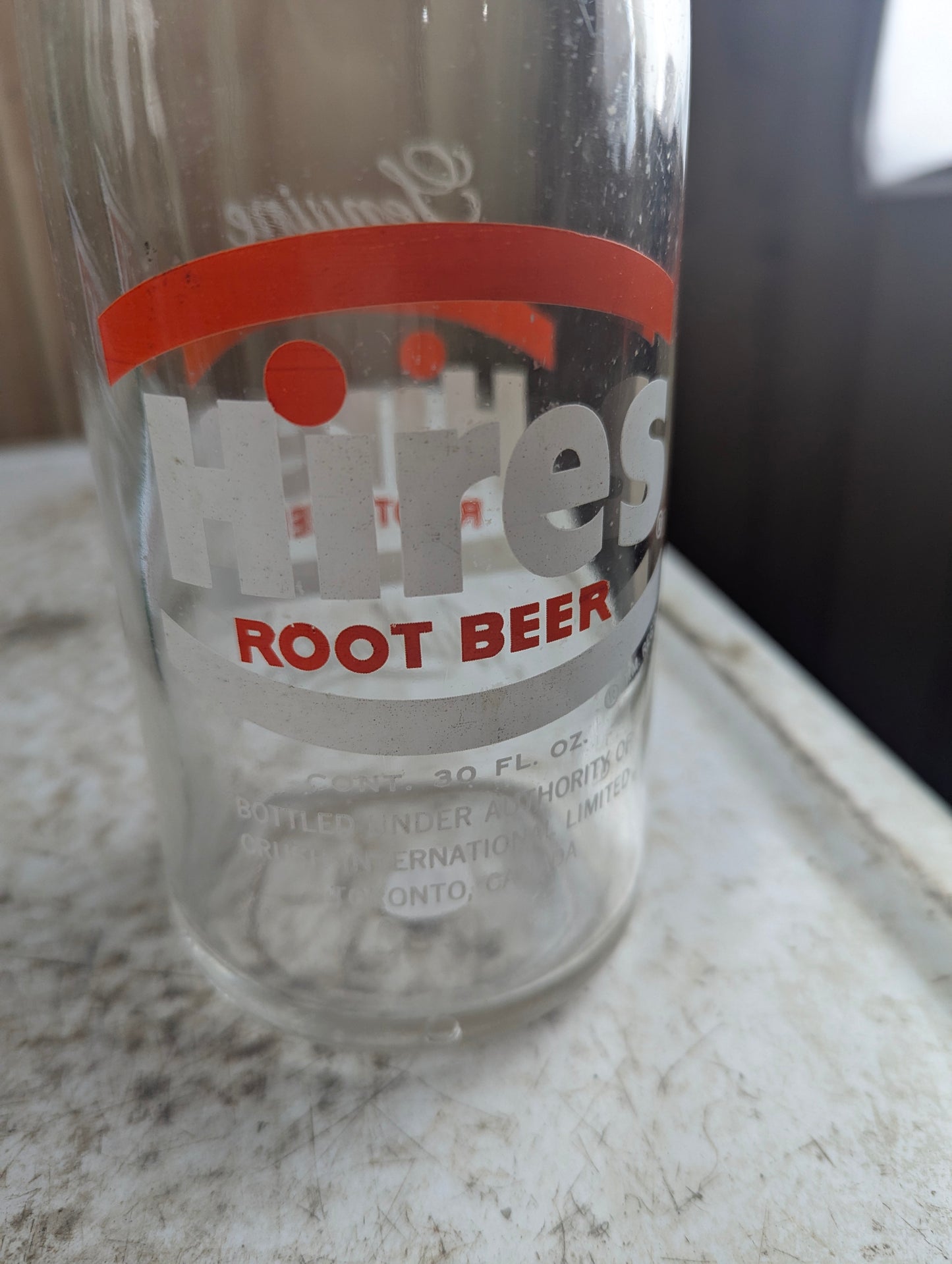 1950s 30oz Hires Root Beer Clear Glass ACL Soda Bottle - view 4
