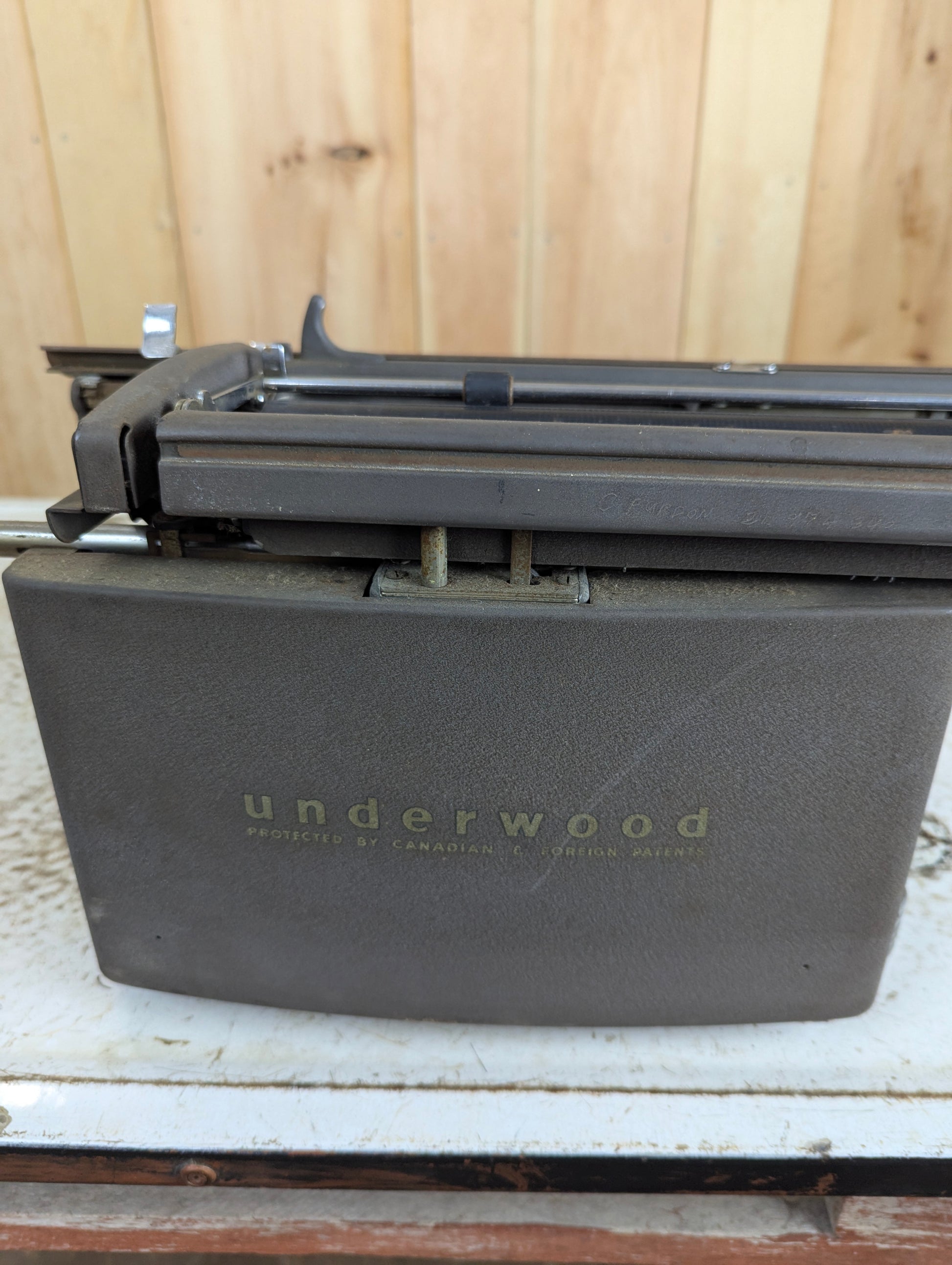 1952 Standard Underwood Typewriter Serial #5-7202883 - view 3