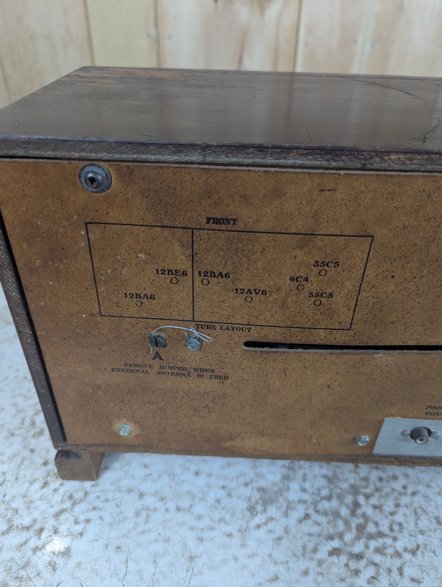 1954 Viking Tube AM Radio Model RM370 - view 8