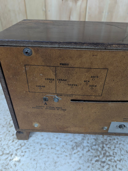 1954 Viking Tube AM Radio Model RM370 - view 8
