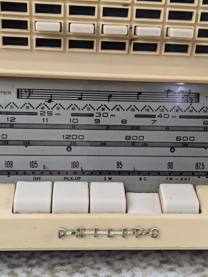 1958 Philips Model B4C87A AM/FM Tube Radio - view 3