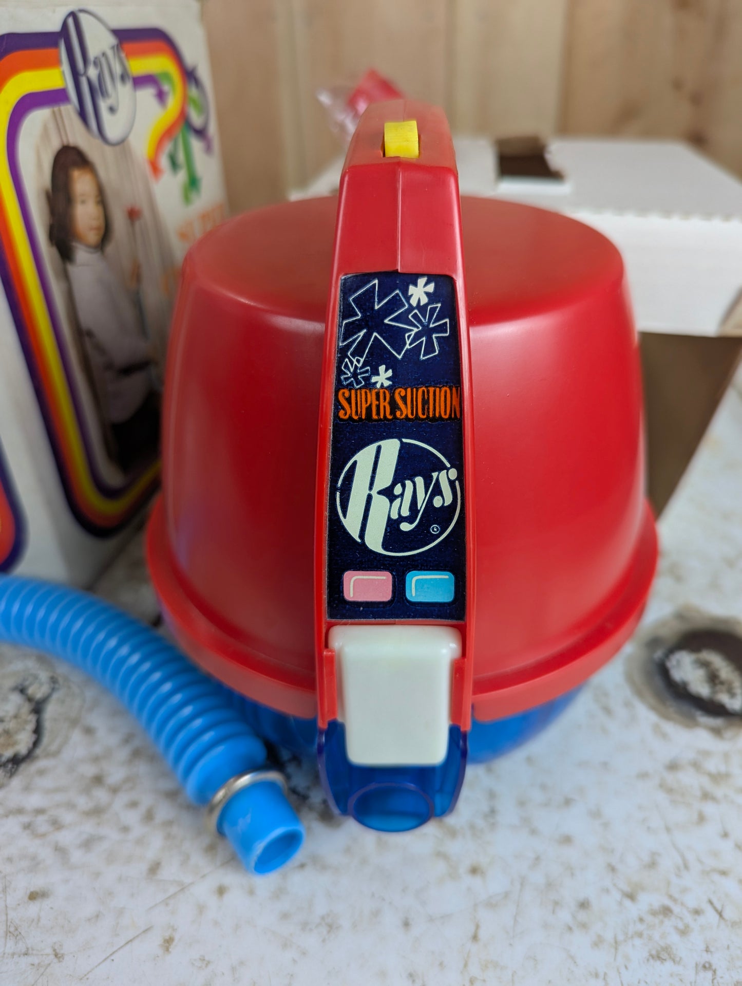 1970’s Vintage Ray’s Super Cleaner Vacuum - view 3