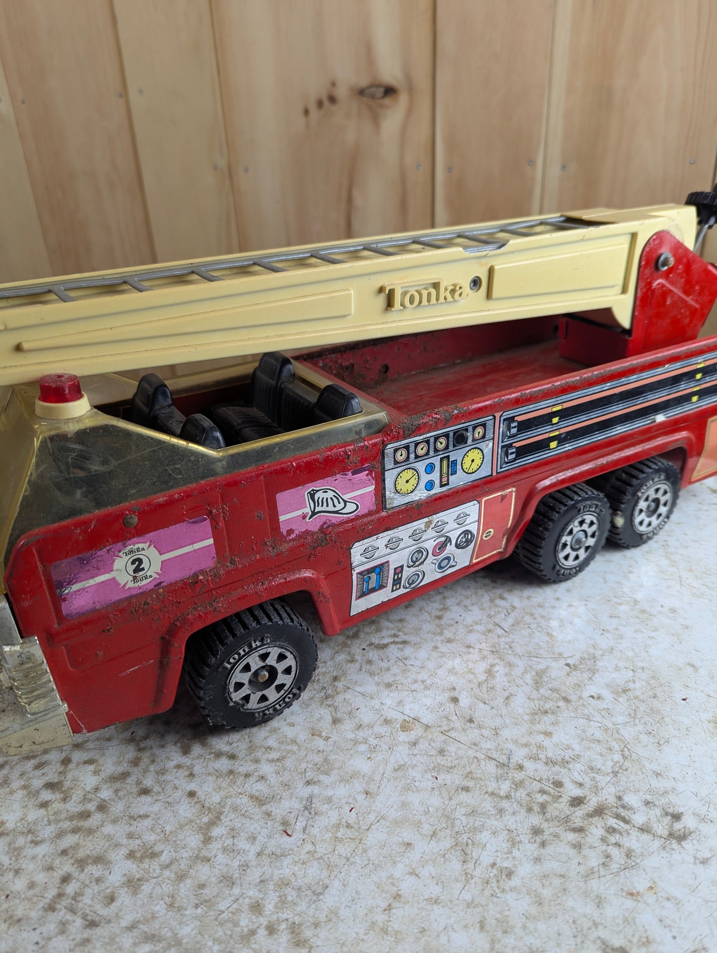 1970s Tonka Pressed Steel Aerial Swivel Ladder #2 Red Fire Truck - view 5