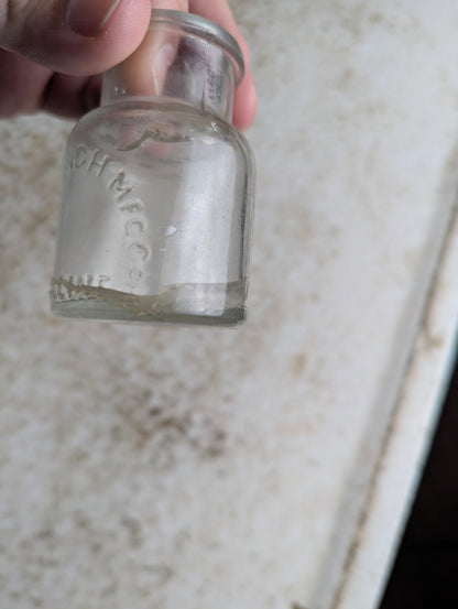 19th Century Chesebrough Mfg Vaseline Clear Glass Jar. - view 4
