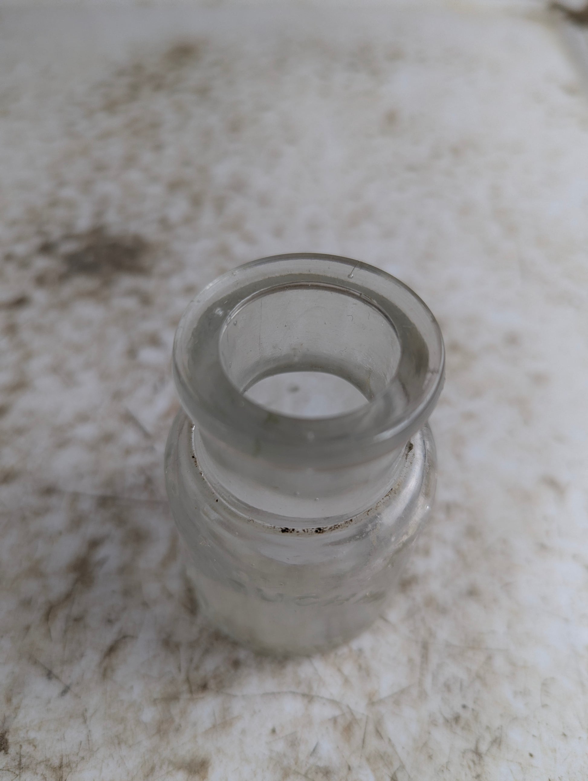 19th Century Chesebrough Mfg Vaseline Clear Glass Jar. - view 5