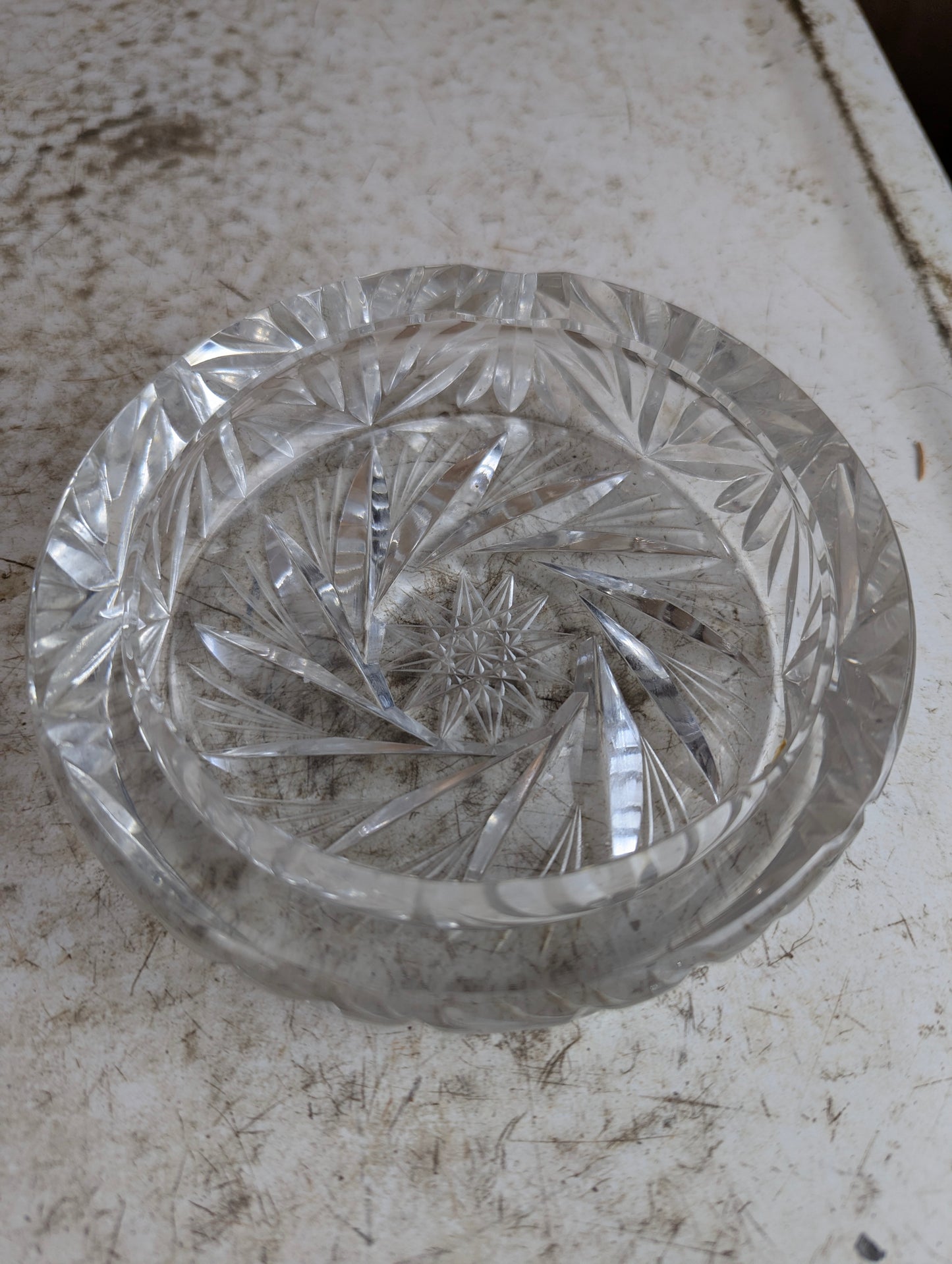 5 1/2" Round Cut Crystal Ashtray