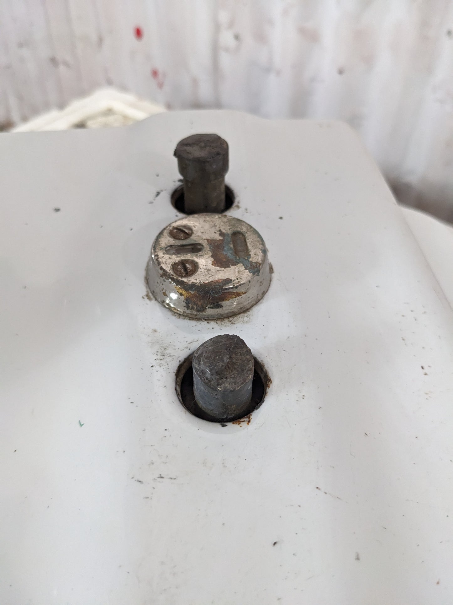 Vintage Porcelain Enamel Barnes Weigh Scale