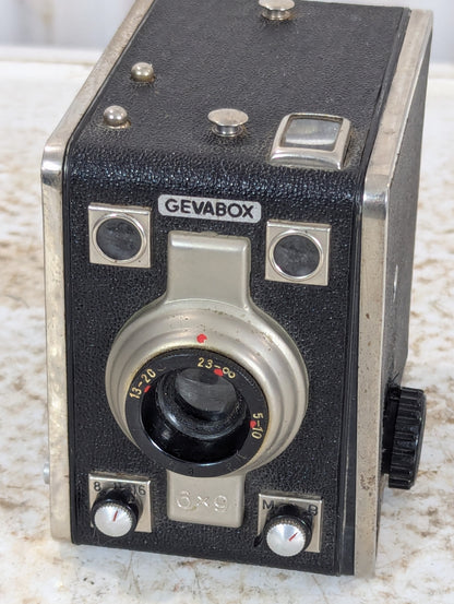 Vintage Geva Box 6 x 9 Camera