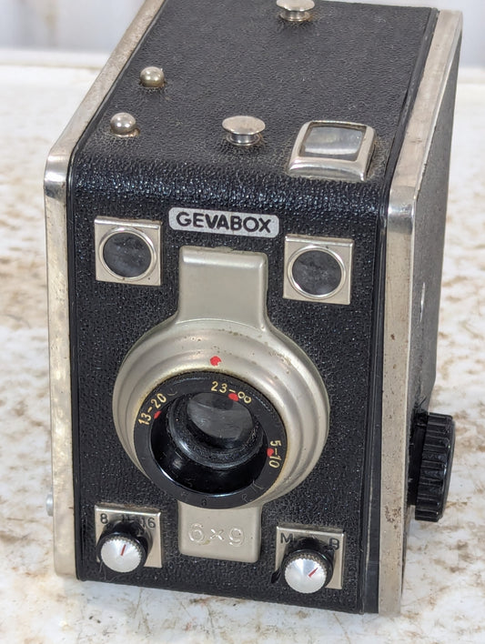 Vintage Geva Box 6 x 9 Camera