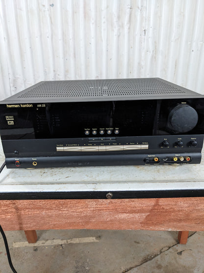 Harmon Kardon Receiver AVR220