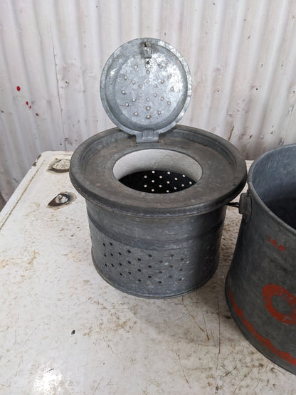 Old Pal 8 Qt. Galvanized Floating Minnow Bucket