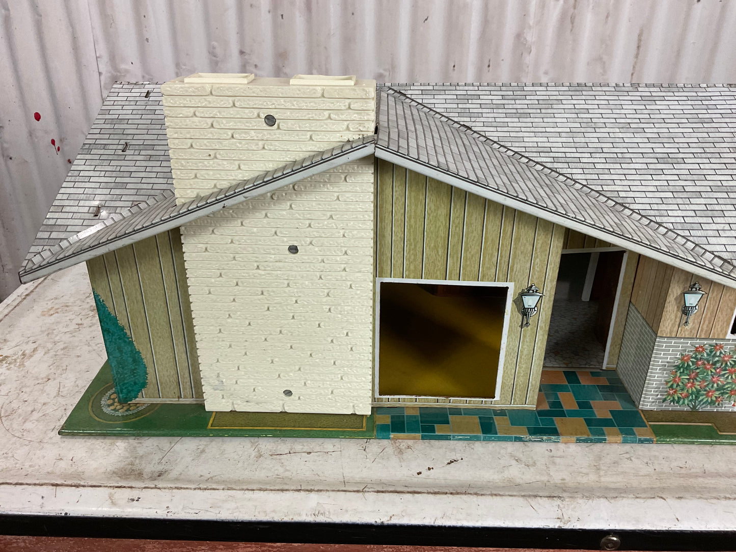 Vintage Metal Doll House