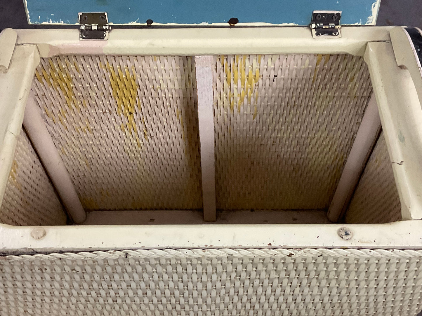Retro Clothes Hamper