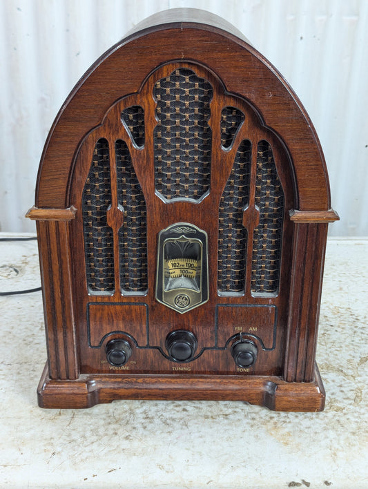 Reproduction Vintage GE Tombstone Style Radio Model 7-41 OOJA