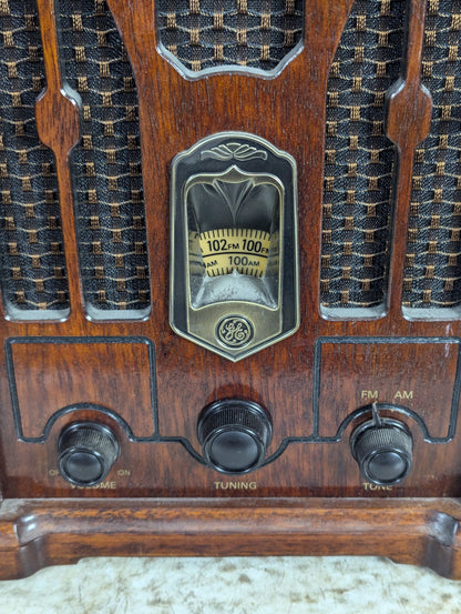 Reproduction Vintage GE Tombstone Style Radio Model 7-41 OOJA