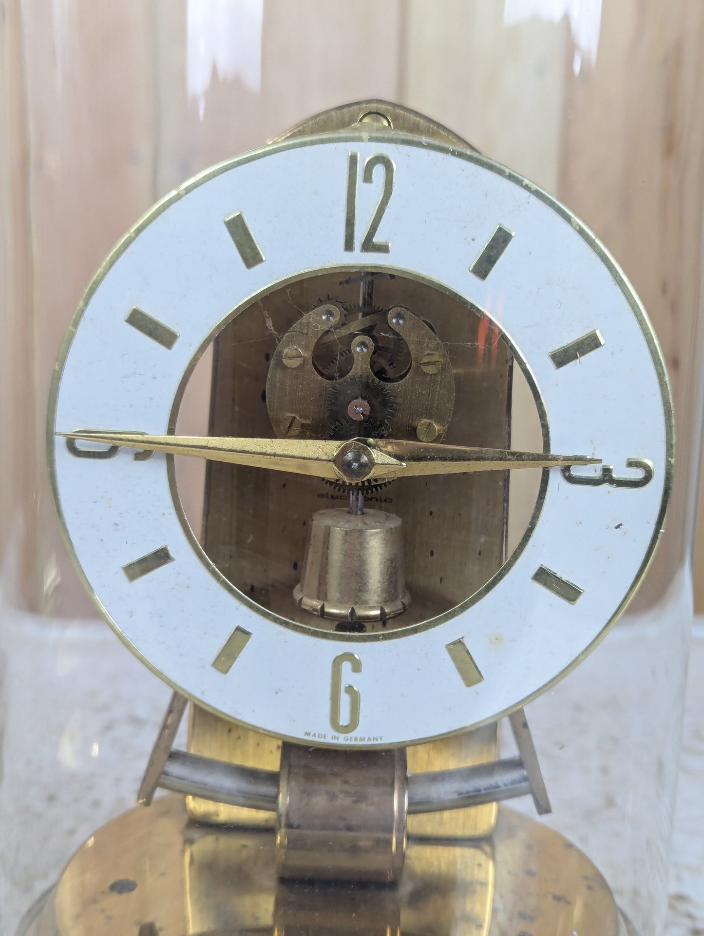 Kundo Clock