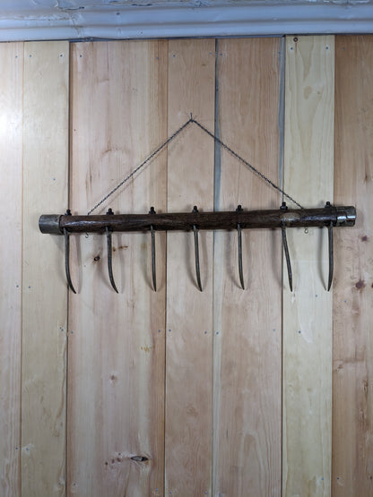 Vintage Harrow Wall Feature