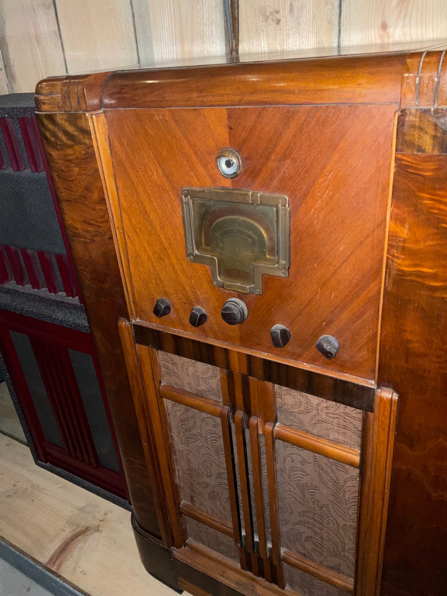 Antique 1936 RCA Radio Model 9K1