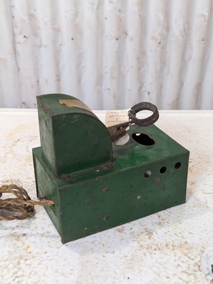 Vintage Poultrymen’s Gradencandler Egg Scale
