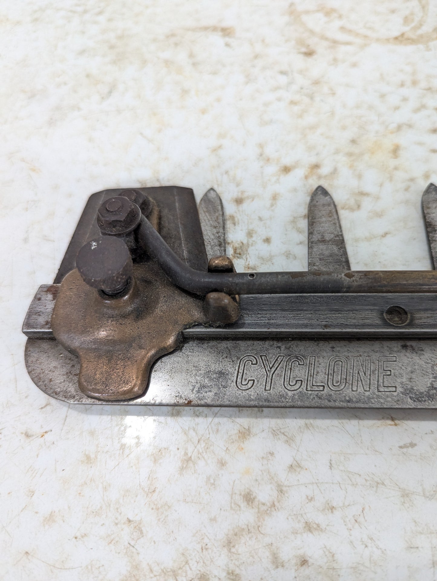 Antique Chandler Cyclone Manual Hedge Trimmer