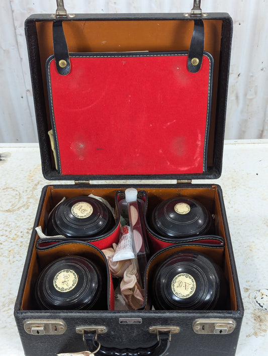 Vintage 1940 Townsend & Clark 5” Set of 4 Disc Bowls in Case