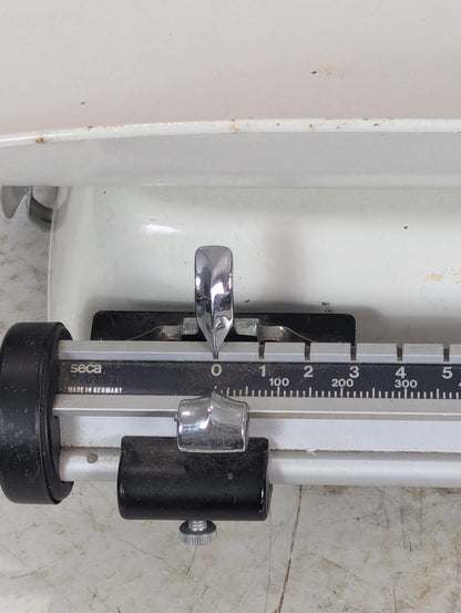 Vintage Seca Nursery Scale