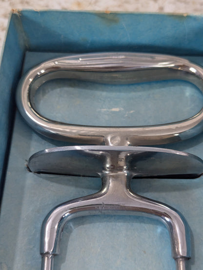 Vintage Windsor Carving Aid in Original Box