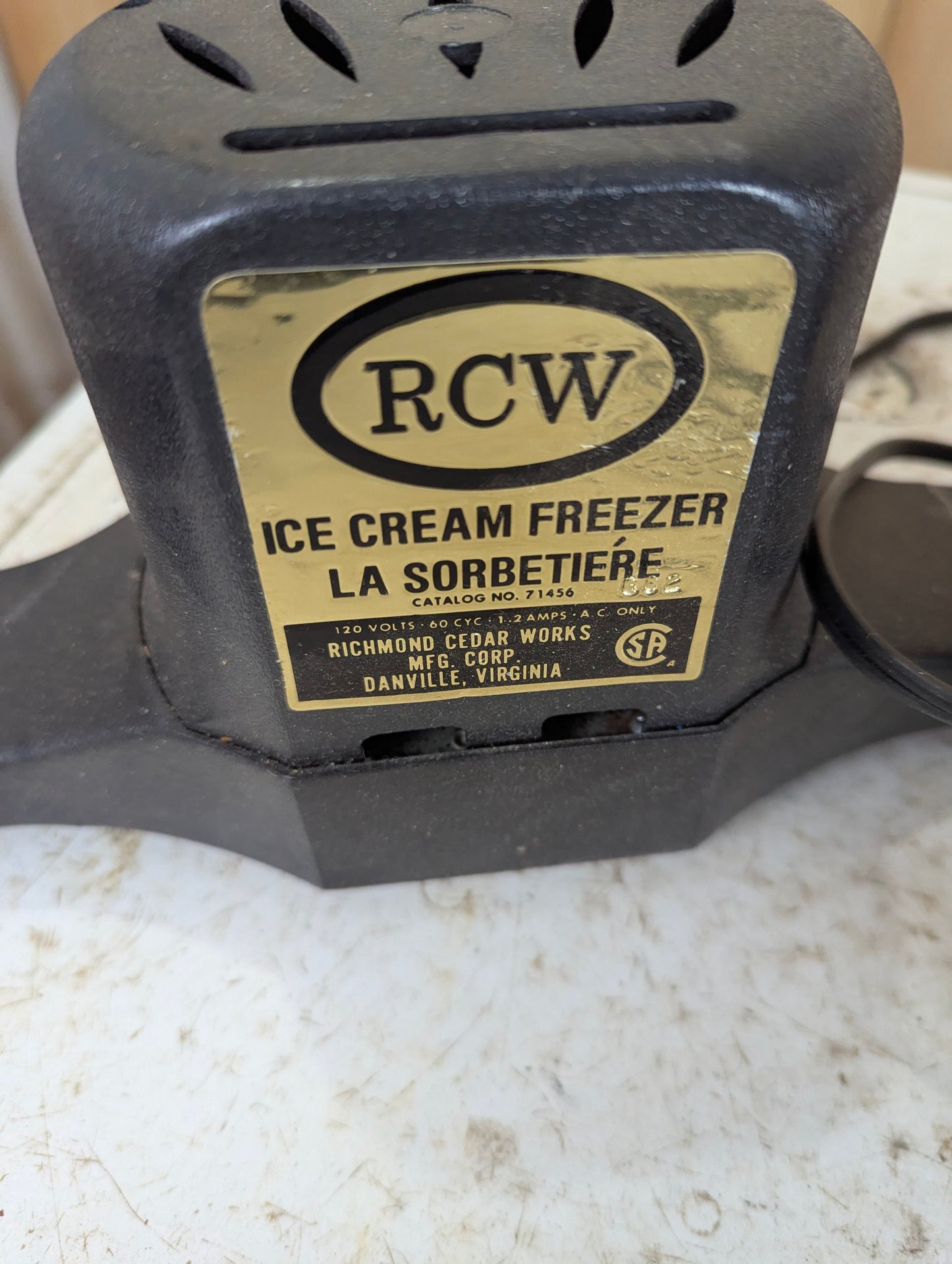 Vintage RCW Richmond Cedar Works 5-quart Ice Cream Maker