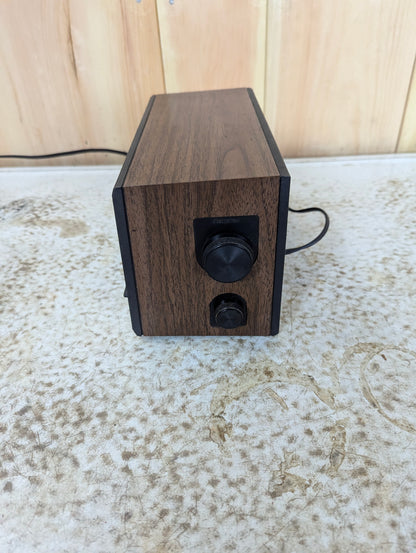 Retro General Electric AM/FM Radio Model 7-4115B