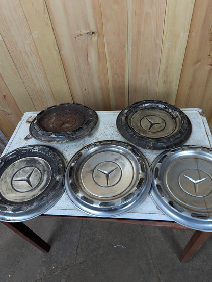 Mercedes Benz W123 Hubcaps