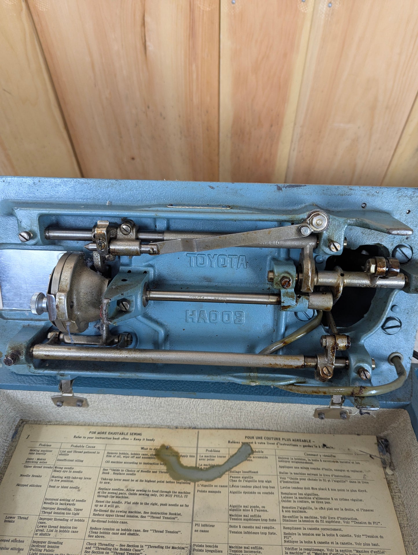 Vintage Leader Super Deluxe Sewing Machine