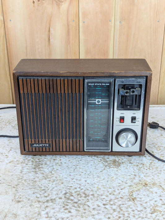 Vintage Juliette Model FR12-66 Solid State Table Radio