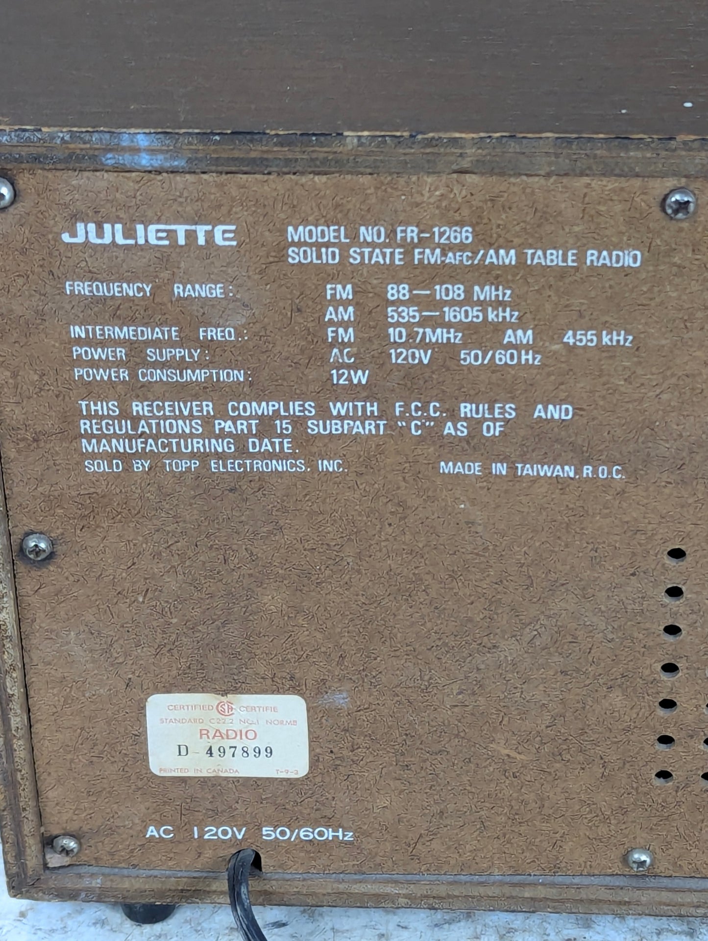 Vintage Juliette Model FR12-66 Solid State Table Radio
