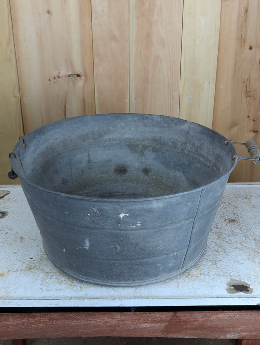 Vintage Galvanized Round Washtub