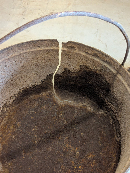 Antique Cracked 40 Gallon Cast Iron Syrup Pot Kettle