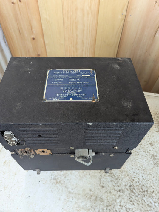 Vintage US Navy Model ABK-5 Zenith Corp Military Aircraft Radio Receiver IFF