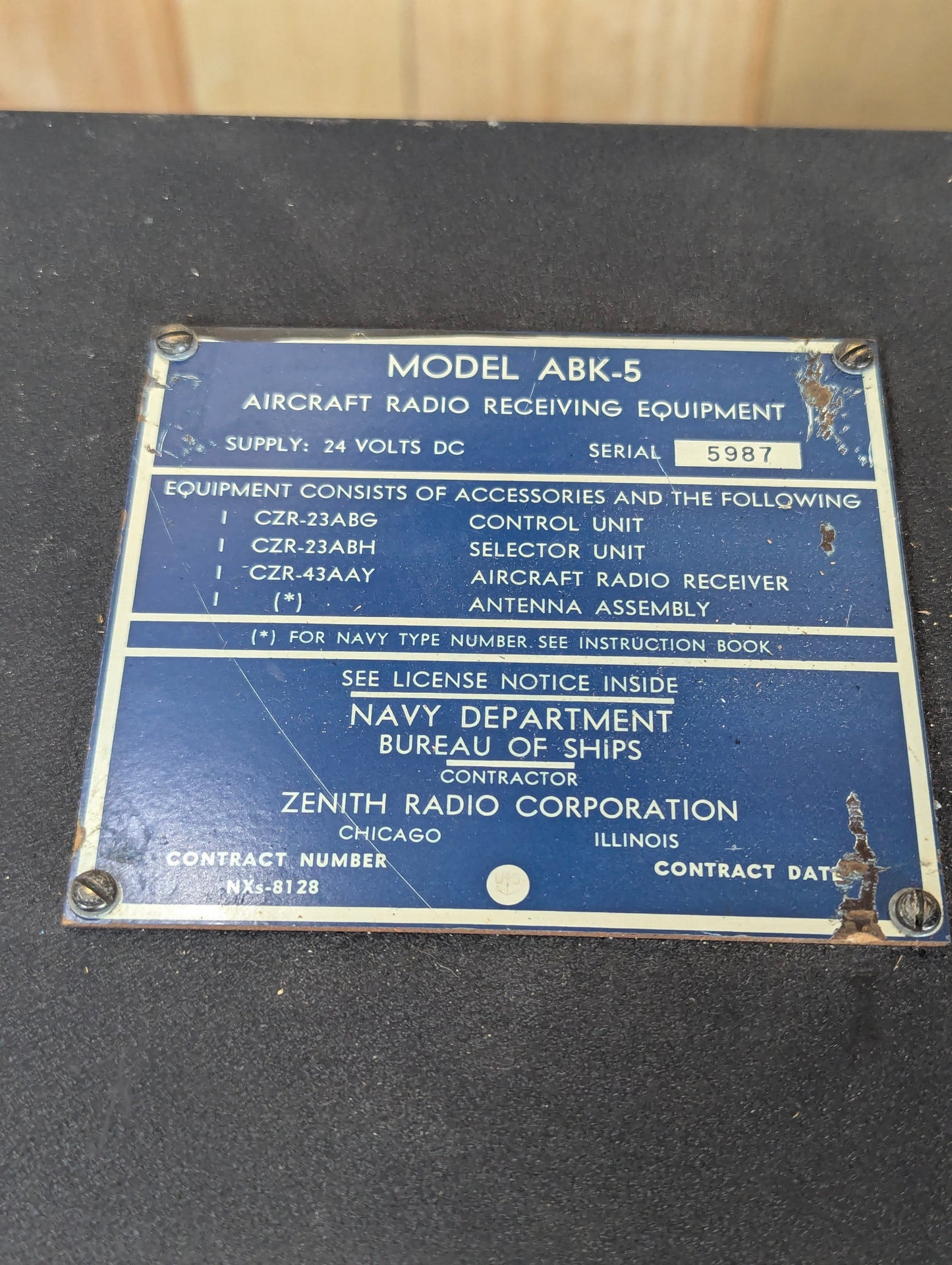 Vintage US Navy Model ABK-5 Zenith Corp Military Aircraft Radio Receiver IFF