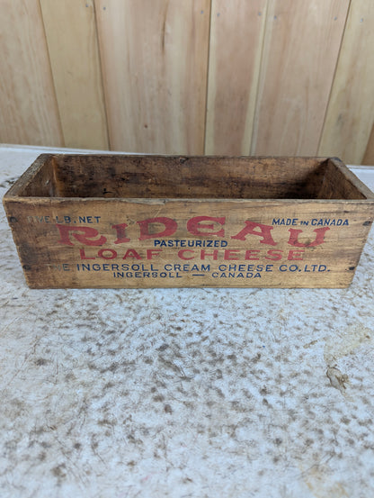 Vintage Rideau Cream Cheese Wooden Box