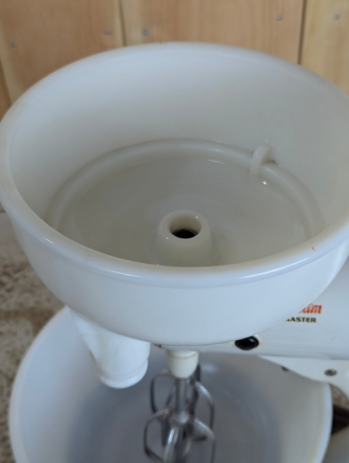 Vintage Sunbeam Model 9 Mixmaster with Top Bowl