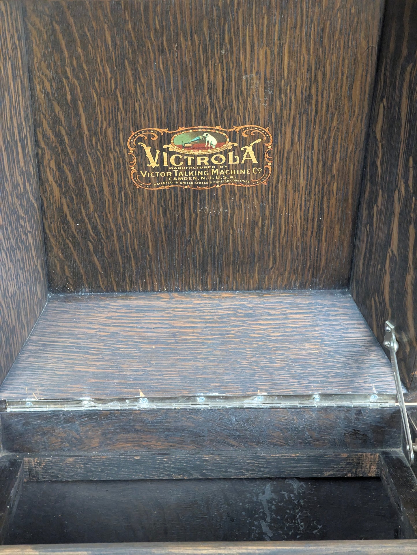 Antique 1916 Victrola Phonograph Case Liquor Cabinet Bar