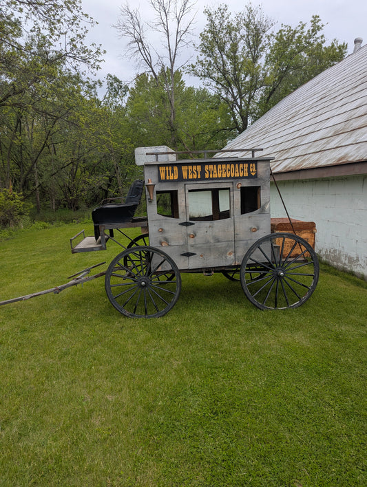 Stagecoach Replica
