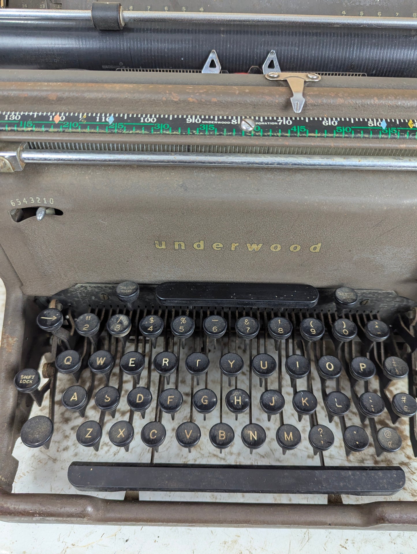 1952 Standard Underwood Typewriter Serial #5-7202883