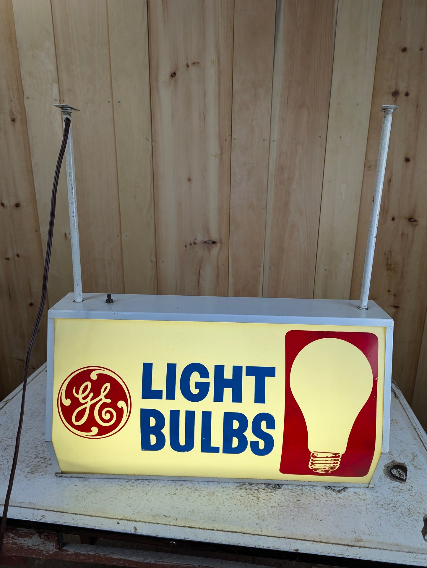 Vintage General Electric Light Bulbs Sign
