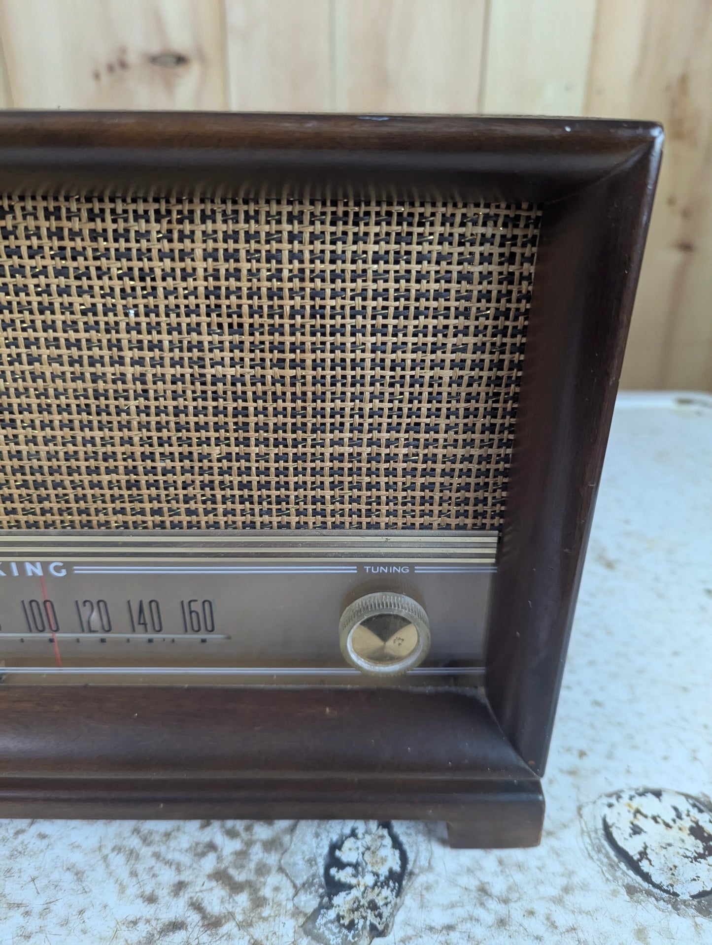 1954 Viking Tube AM Radio Model RM370