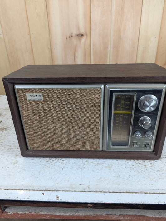 From 1970’s Vintage Sony ICF-9550W AM FM Transistor Radio