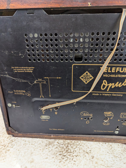 1950’s Vintage Telefunken Opus 7 Tube Radio - Works, but Needs Servicing