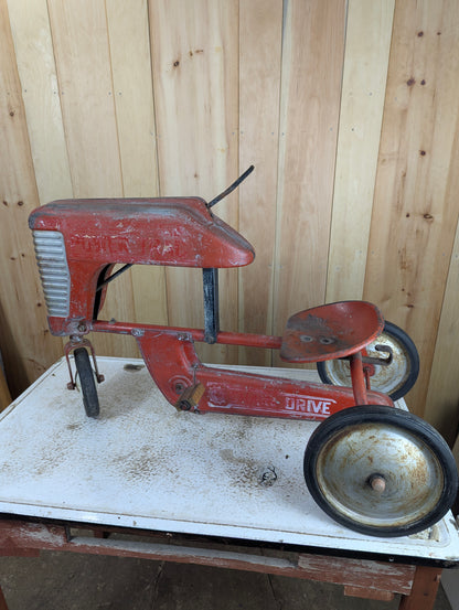 Vintage Power Trac Pedal Car Tractor With Attachable Wagon